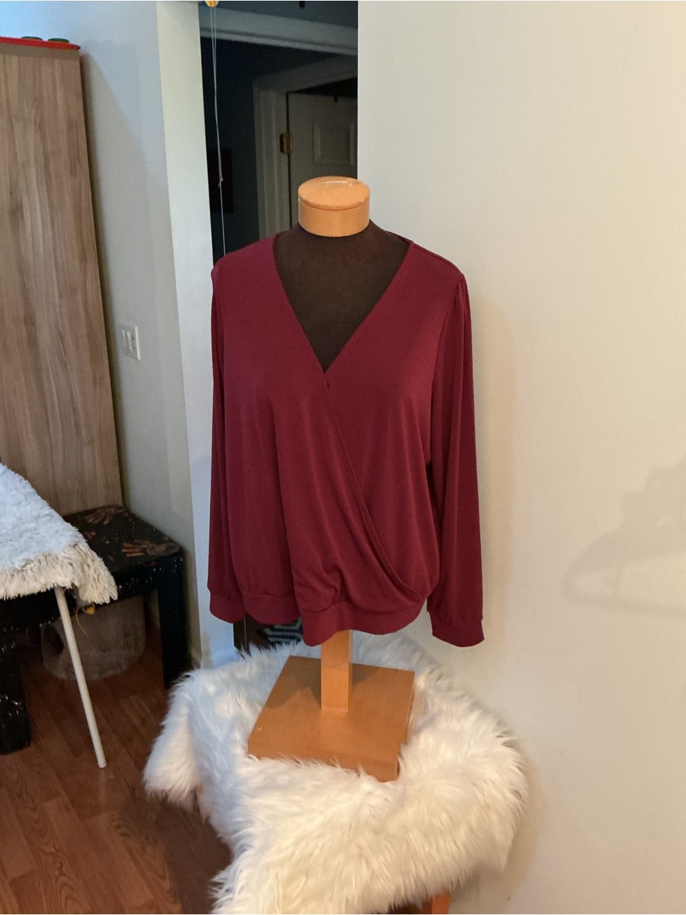 Banana Republic XL Burgundy Surplice Wrap Blouse Long Sleeve NWT - Picture 3 of 15